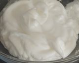 Foto del paso 2 de la receta: 🍰Bizcocho de naranja y chispas de chocolate 🍫