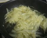 Foto del paso 1 de la receta: Bacalao cubierto de muselina de ajo sobre cebolla caramelizada
