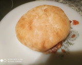 Foto del paso 2 de la receta: Mollete de jamón con tomate, aceite de oliva y ajo