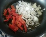 Foto del paso 1 de la receta: Arroz con pollo y guisantes