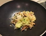 香菇炒高麗菜的食譜步驟1照片