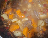 Foto del paso 5 de la receta: Estofado de ternera con robellones, patata y boniato
