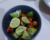 รูปขั้นตอนการทำที่ 2 ของ ส้มตำปลาร้าใส่กุ้งแห้ง