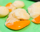 Foto del paso 3 de la receta: Vieiras con mejillones gratinadas en freidora de aire 🌶️ 🦪 🥂