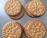 A picture of step 1 of Creamy Biscuit Sandwich.