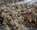 A picture of step 2 of 🫘 Granola with Unsweetened Applesauce.