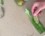 Foto del paso 3 de la receta: Crema fría de puerros y pera