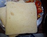 मिनी ब्रेड पिज़्ज़ा (mini bread pizza recipe in Hindi) रेसिपी चरण 1 फोटो