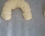 صورة لخطوة 3 من وصفة كرواصون مالحة بالجبن