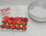 Foto langkah ke 4 dari resep Strawberry Omelette Bbang - Korean Omelette Cake.