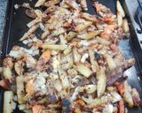 Foto del paso 4 de la receta: Bifes con papas con camisa y queso