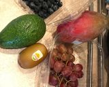 Foto langkah ke 1 dari resep Fruits rainbow salad.