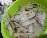 Foto del paso 1 de la receta: Pencas de acelga en milanesas a la provenzal !!!!