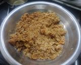 A picture of step 2 of Til gud chikki.