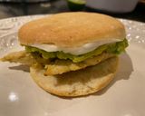 Foto del paso 1 de la receta: Sándwich de pollo con mayonesa y aguacate (Ave Palta Mayo en Chile)