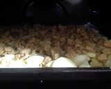 A picture of step 2 of German apple pie with crumbs (Apfel Streusel Blechkuchen).