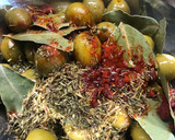 Foto del paso 4 de la receta: Aceitunas aliñadas “El secret”