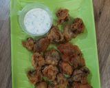 Foto langkah ke 4 dari resep Mushroom Fritters with Creamy Ranch Dip.