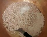 Foto del paso 3 de la receta: Galletas caseras de avena y chispas. Muy fácil!