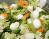 Foto langkah ke 4 dari resep Tumis Sayur Telur Puyuh.
