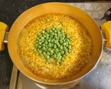 A picture of step 5 of Palak Khichdi.