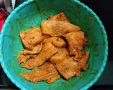 A picture of step 2 of Masala tilapia fish fry.