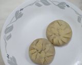 A picture of step 4 of Gujarati Puran Poli (vedmi).