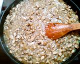 Foto del paso 7 de la receta: Pollo en salsa de champiñones "Sin Nata"