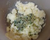 Foto del paso 5 de la receta: Buñuelos de merluza, pota y palitos de cangrejo
