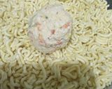 Foto langkah ke 3 dari resep Bola Tahu Wortel Rambutan.