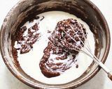 Foto langkah ke 4 dari resep Muffin Coklat gampang, ga ribet, cepat, tanpa mixer.