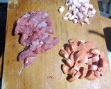 Foto del paso 2 de la receta: Guisito de porotos con chorizo Colorado y panceta