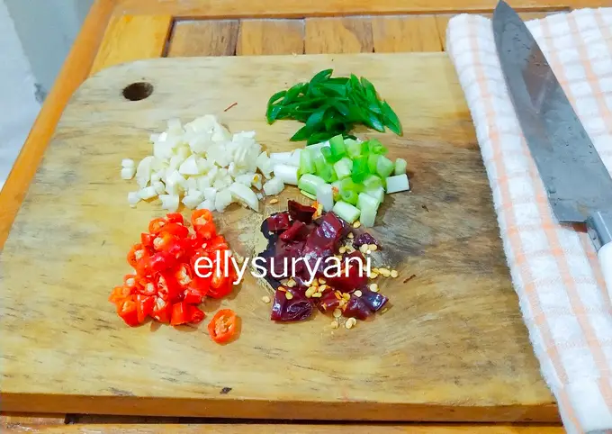 Langkah-langkah untuk membuat Cara membuat Udang Mentega ala Rumah Kami