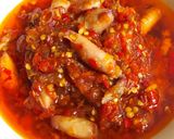 Foto langkah ke 4 dari resep Baby Cumi Sambal Bawang.