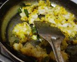 A picture of step 5 of Street Style batata vada.