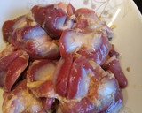 Foto del paso 1 de la receta: Picante de Mollejas de Pollo