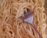 A picture of step 1 of Shrimp n Scallop pasta w/ White Wine sauce.