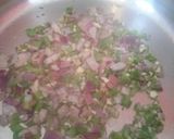 A picture of step 2 of Shrimp n Scallop pasta w/ White Wine sauce.