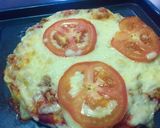 A picture of step 4 of Tuna & Tomato Pizza.