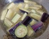Foto langkah ke 1 dari resep Tumis Terong Saus Tiram.