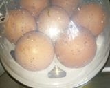 A picture of step 1 of Mayai pasua.