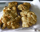 A picture of step 5 of Deep-fried Soy Sauce and Garlic Chicken Thigh Marinated in Yogurt.