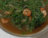 Foto langkah ke 4 dari resep Tumis daun Pakis Udang.
