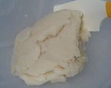 A picture of step 2 of Wagashi Shaped Like Shirotan the Seal.