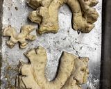 Foto del paso 12 de la receta: Rosca de chicharrones uruguaya, hecha en casa, amasada a mano