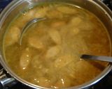 A picture of step 5 of A Little Spicy! Onion and Daikon Radish Curry Soup.