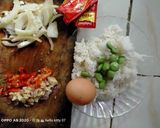 Foto langkah ke 1 dari resep Nasi Goreng Pete Pedas.