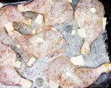 Májas töltelékkel töltött kakukkfüves csirkecombok recept fázis 4 fotója