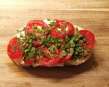 Une image de l'étape 6 de Tartines Tomates-Mozzarella-Prosciutto.