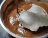 Foto langkah ke 4 dari resep Chiffon Coklat Susu.
